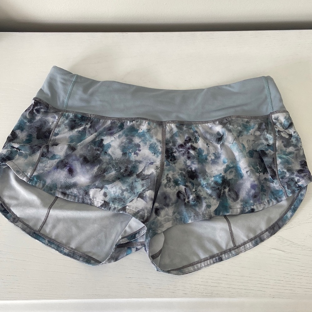 LULULEMON SPEED UP SHORT 2.5